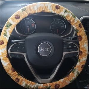steering wheel cover